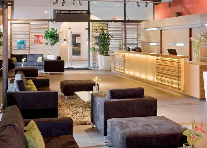 Golden Angel Suites By Adrez Praag